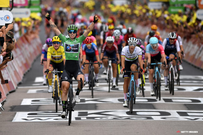 Tour de France Femmes stage 5: Lorena Wiebes dominates sprint to win again