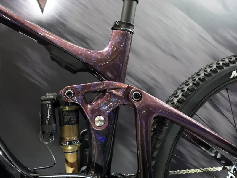 suspension details on 2023 giant trance advanced e+ elite e-mountain bike