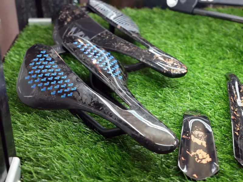 Windner carbon saddles