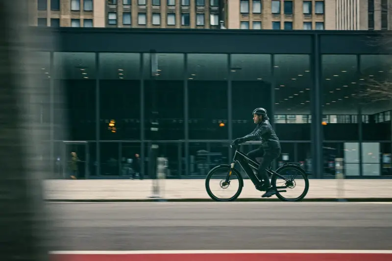 The World’s Longest Range eBike? FUELL Flluid-2 & Flluid-3 Include VALEO Motor + Predictive Shifting