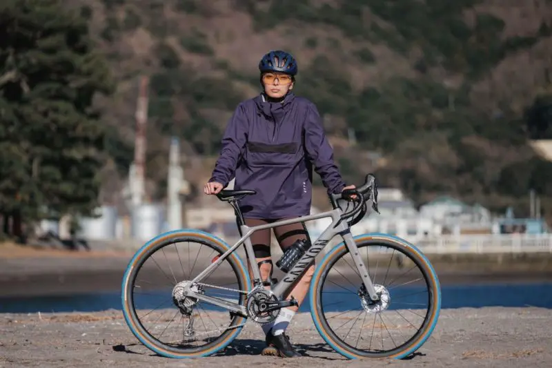 Gravelking Limited Edition Turquoise Blue on bike