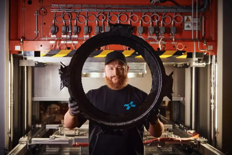 Forge+Bond Wheel Review Carbon pipe