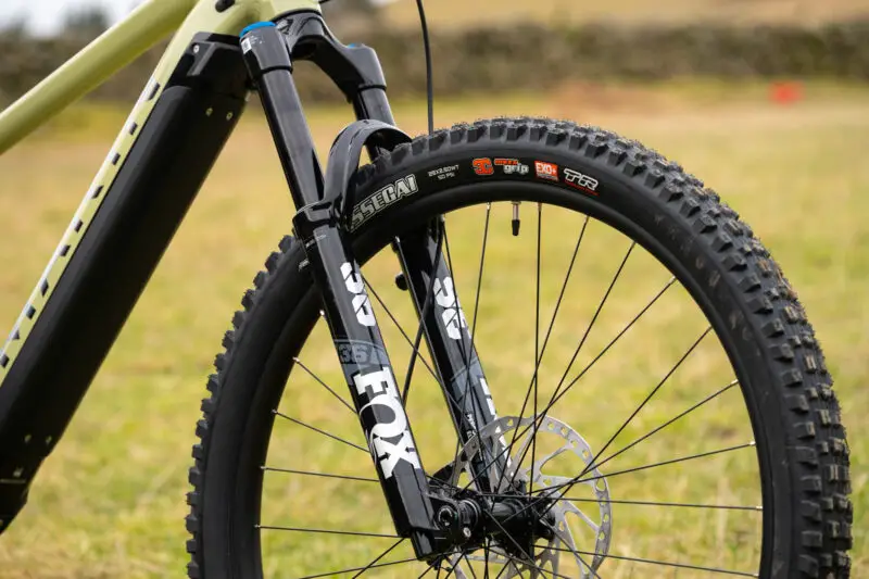 Marin Debuts Rift Zone E 140mm eBike with Shimano EP8 & EP6 Motors