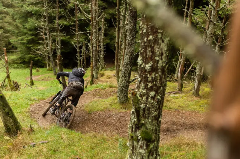 hope hb.916 review enduro mtb scotland bikerumor test