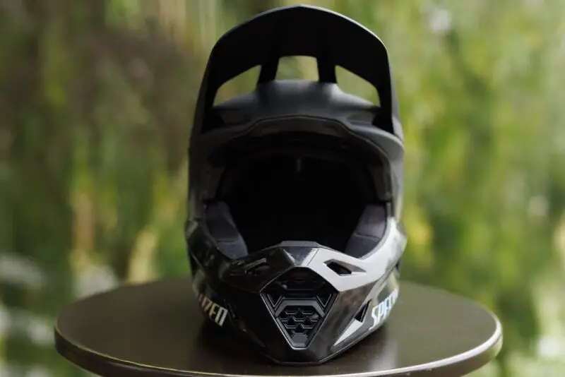 Specialized Dissident II full face helmet