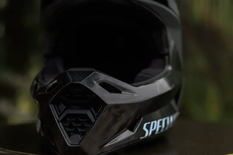 Specialized Dissident II full face helmet