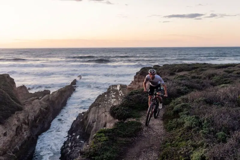 Specialized_epic_Blevins on the beach