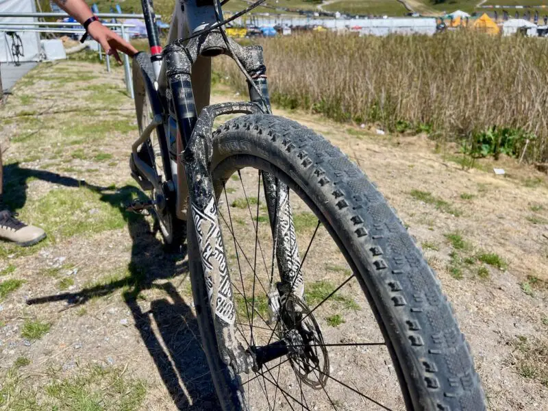 Pro Bike Check- Keegan Swensons Santa Cruz Blur with Prototype RockShox SID tire tread