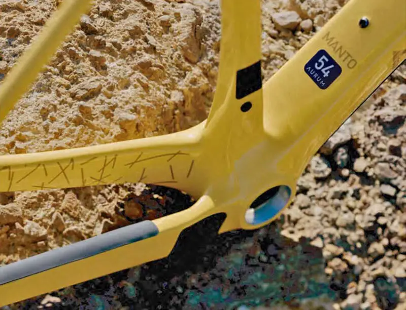 Aurum Manto race-ready carbon gravel bike, BBN chainstay drop
