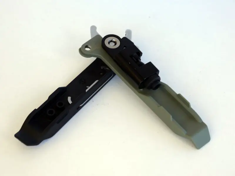 topeak tire levers with integrated chain breaker and holder and quick link disconnect
