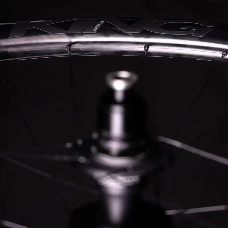 Chis King ARD44 logo and hub