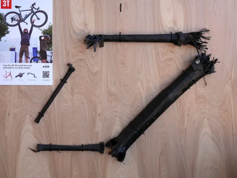 3T woven carbon fiber road bike frame is made in italy