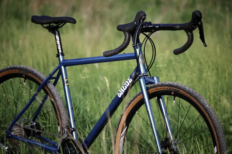 Wilde Bikes Rambler in the weeds