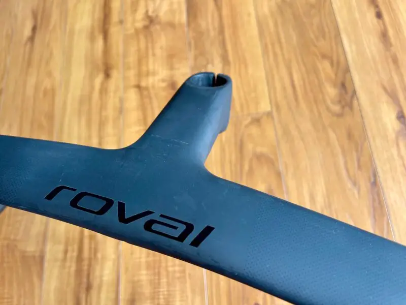 One piece Roval Rapide Road Cockpit logo