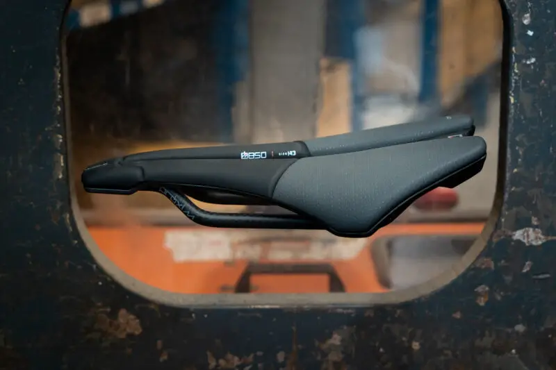 Prologo Proxim W850 side profile