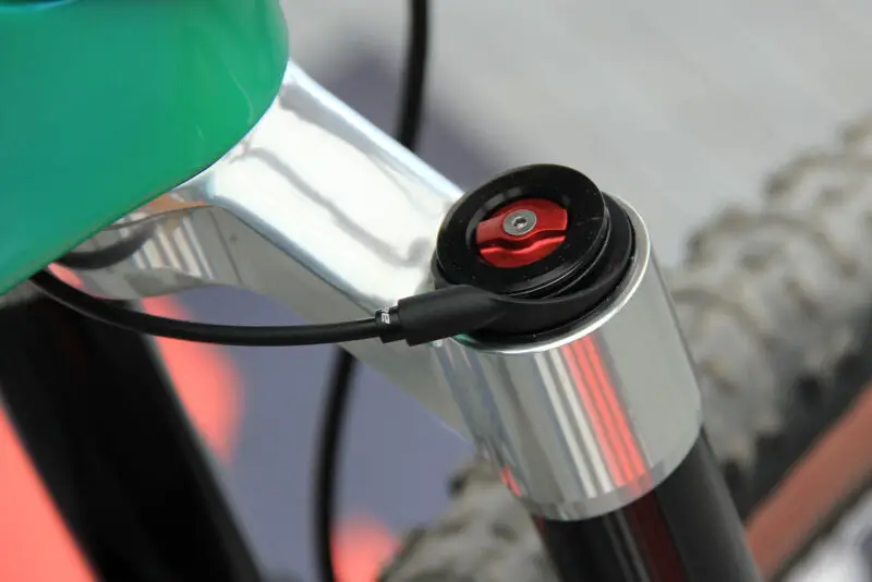 manitou xc fork prototype lenzerheide remote lockout damper