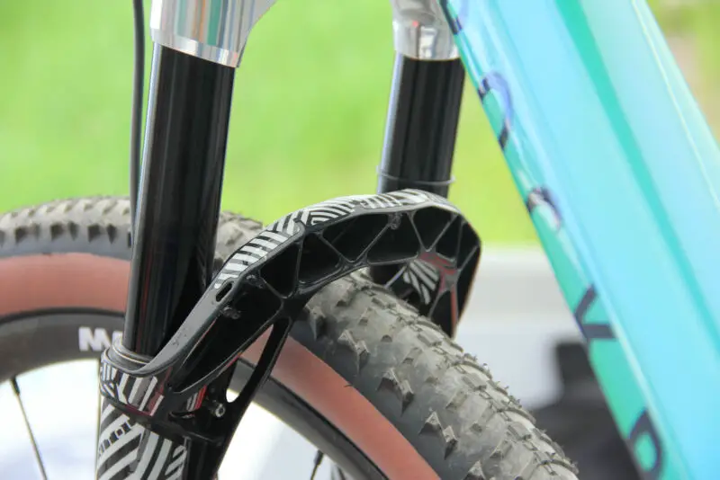 prototype manitou r7 xc mtb fork 120mm travel machining reduces weight
