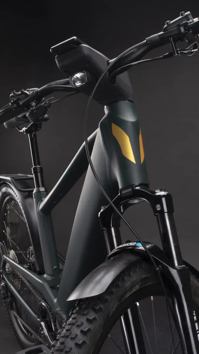 Devinci eBike Front suspension and dropper post