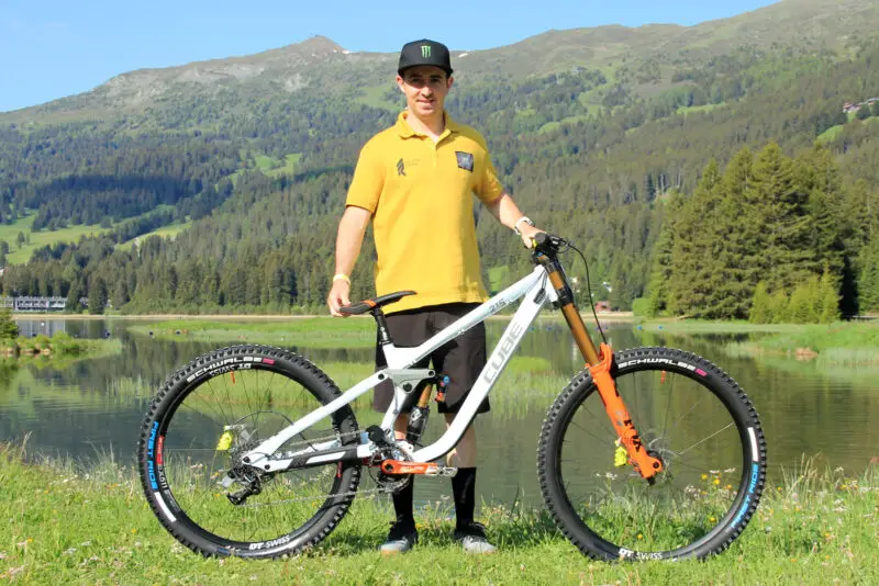 danny hart pro bike check lenzerheide cube 215 prototype setup details