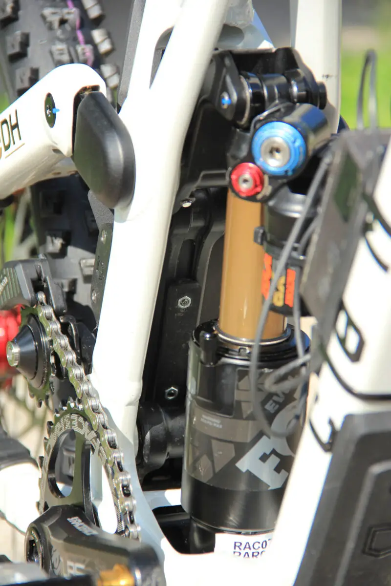 Pro Bike Check: Thibaut Daprela’s Commencal Supreme DH V5