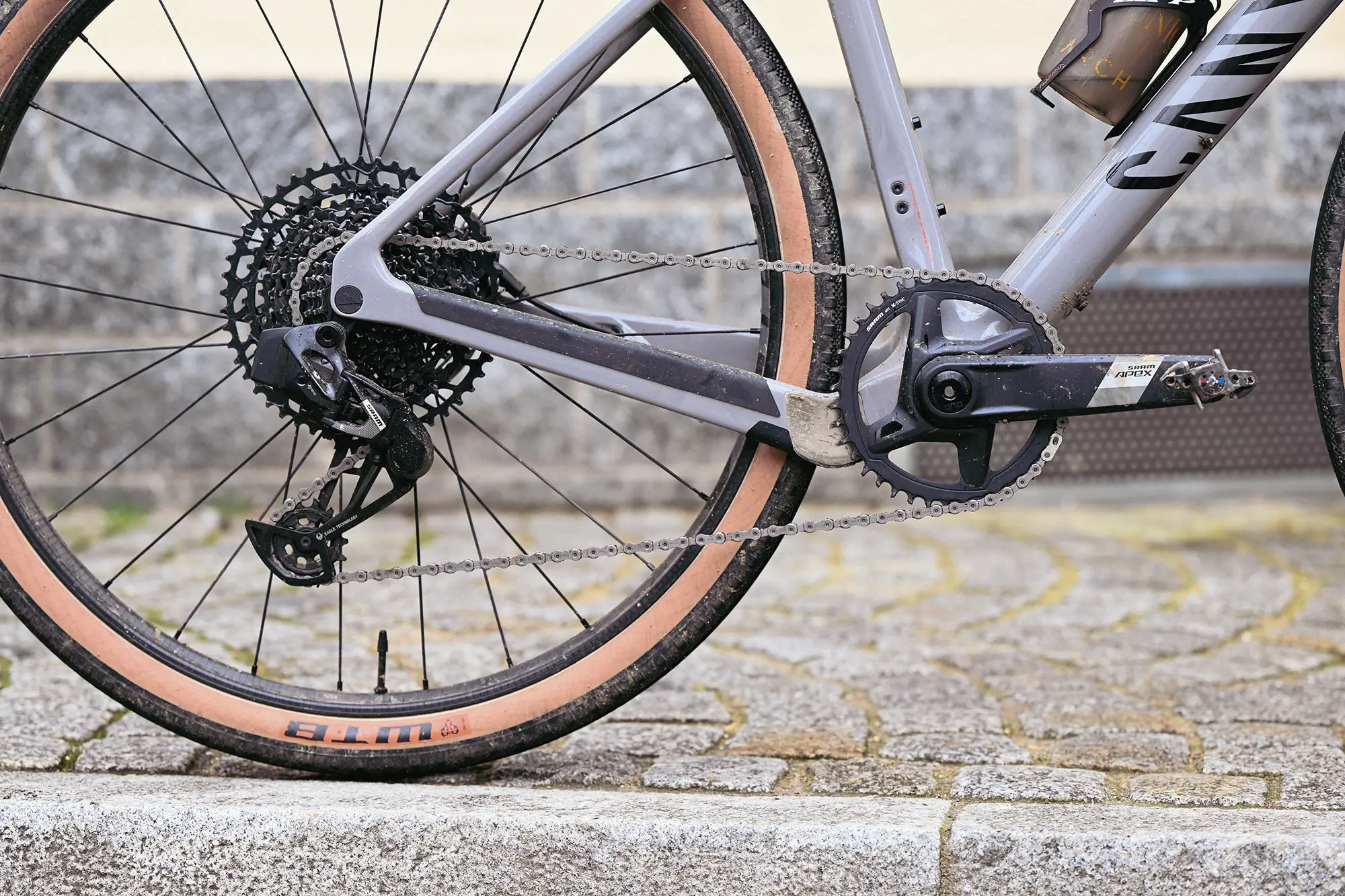 sram apex Eagle AXS 12-speed road and gravel bike group