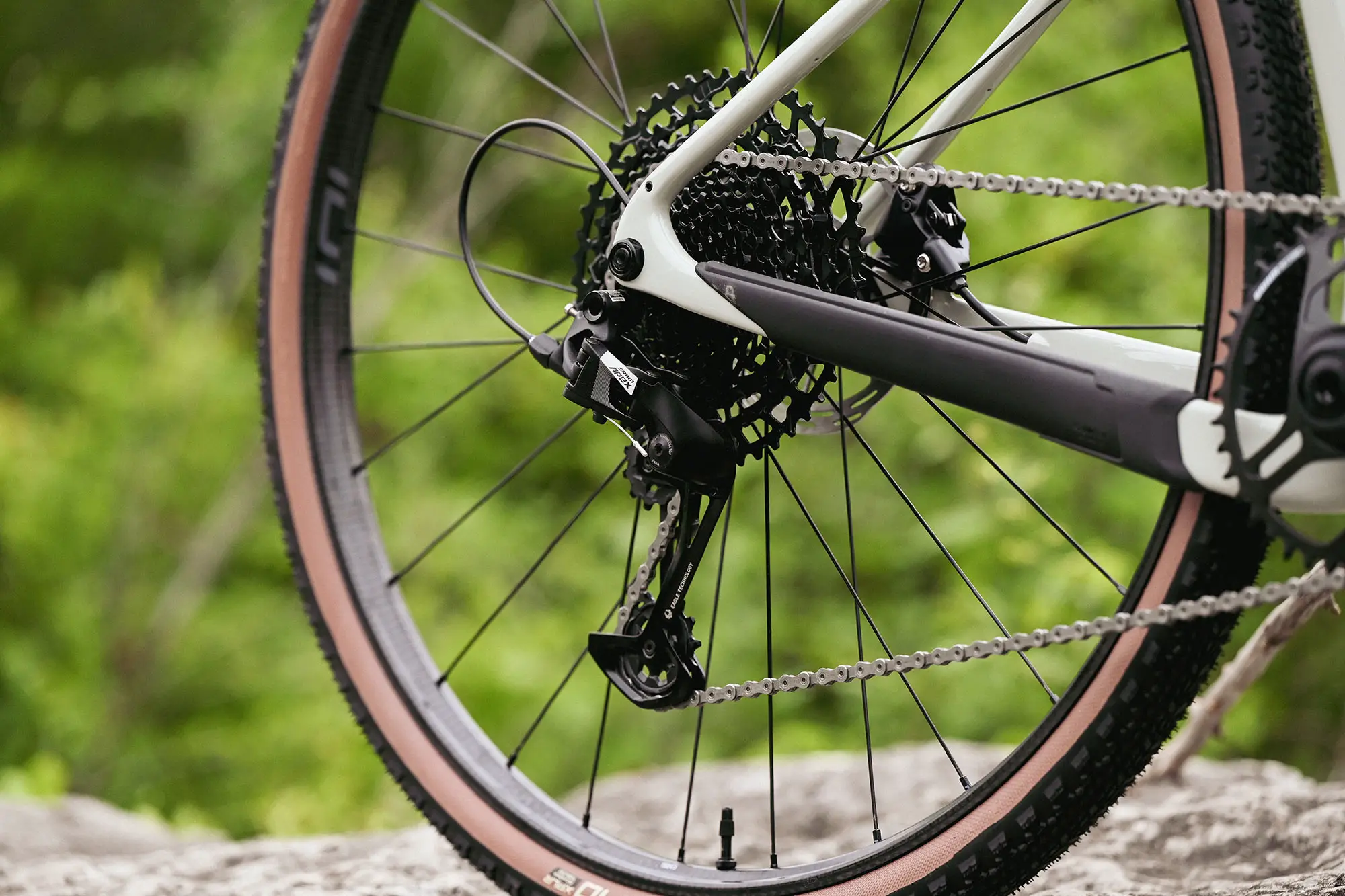 sram apex Eagle mechanical 12-speed road and gravel bike group