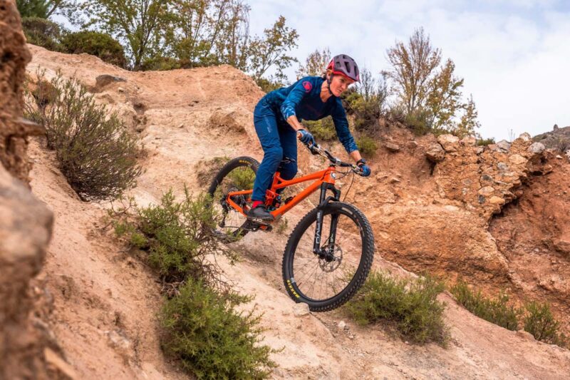 riding Endura’s New MT500 Burner Lite 