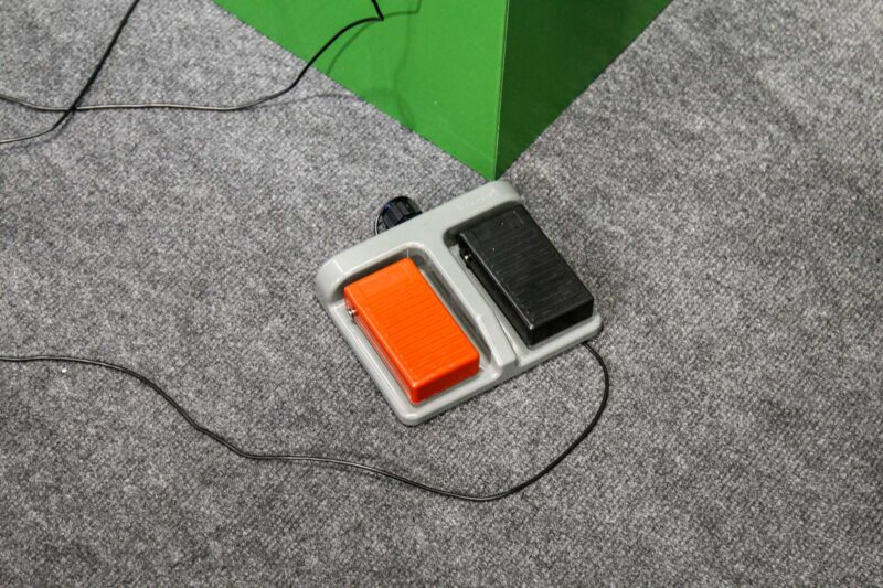 Islandix foot pedal