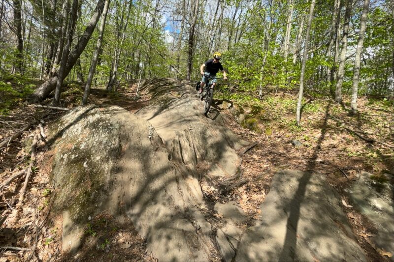 DMR Vault Midi mountain bike flat pedals action shot