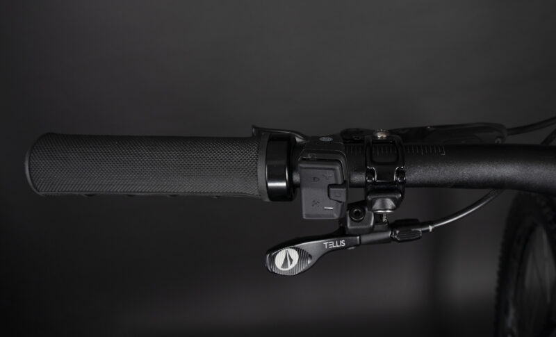 Devinci e-Troy ebike controller