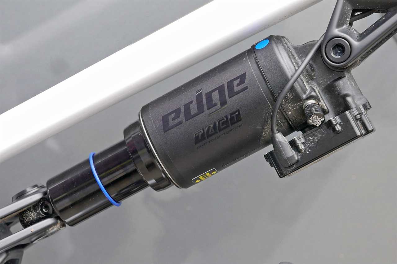 SR Suntour TACT automatic electronic XC MTB racing suspension, EDGE TT shock
