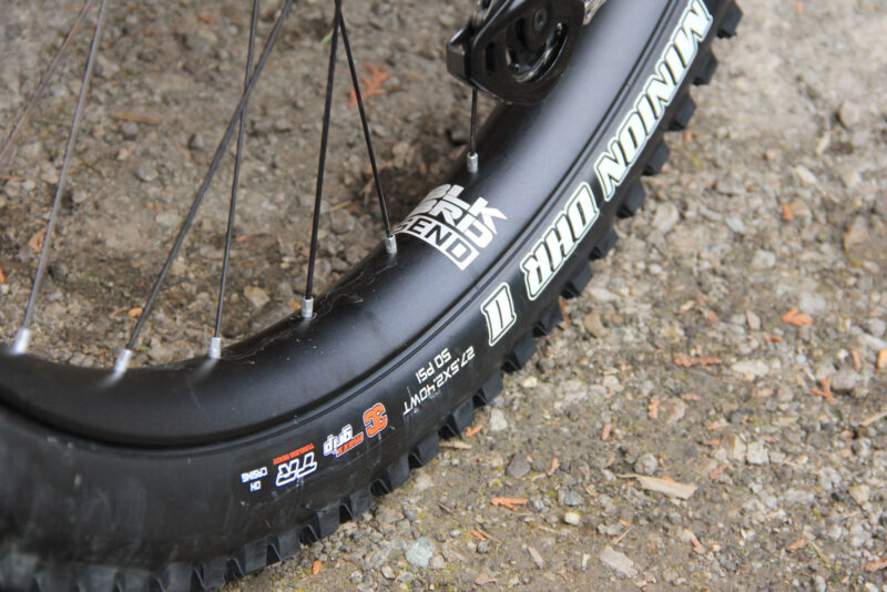 rapahaela richter pro bike check leogang uci-edr ibis hd6 maxxis downhill casing tires ibis blackbird send alloy wheels