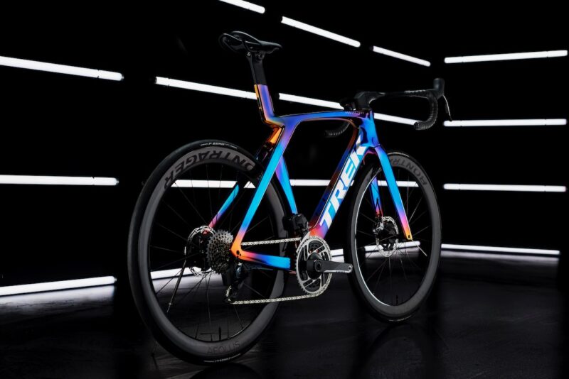 Trek Project one ICON TDF-icon-ultra-iridescent-34-rear