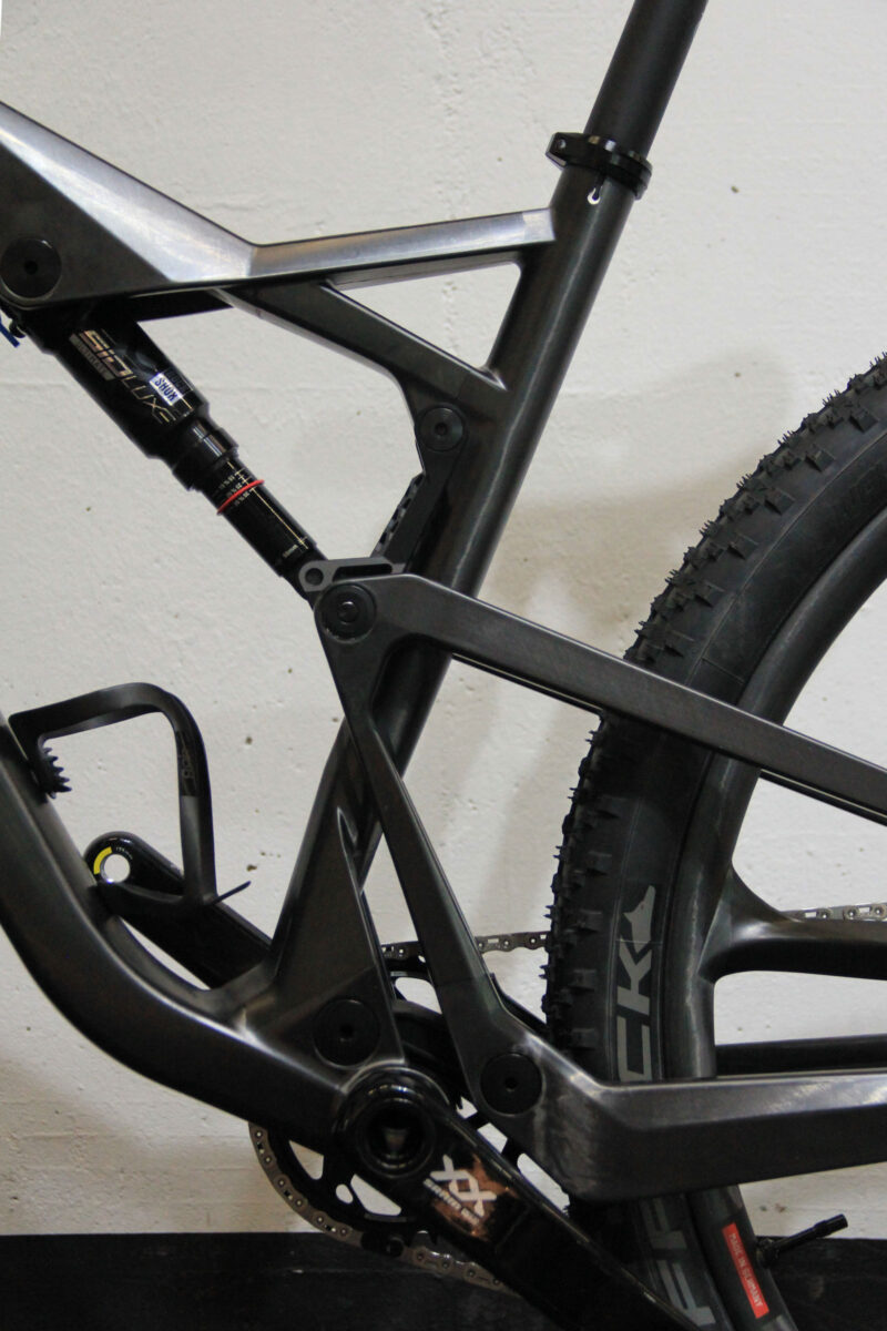 stoll m2.2 sr mtb frame vpp linkage non drive side