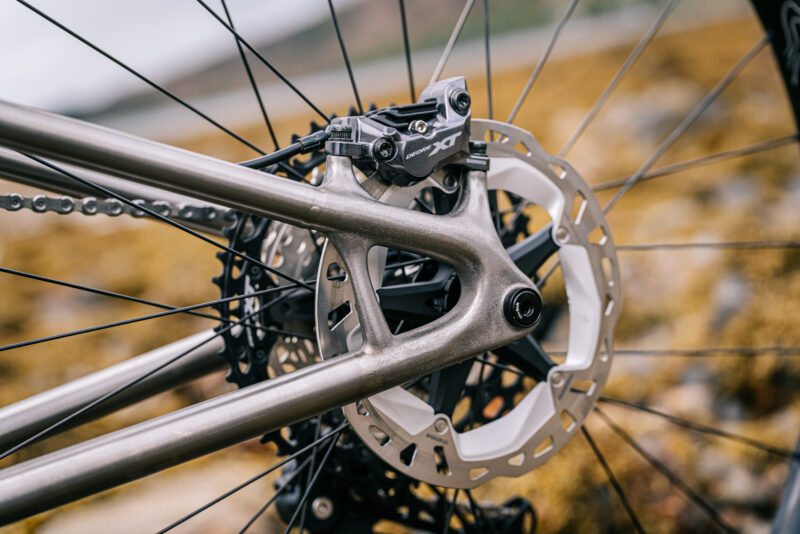 Deviate Expand Project Tilander to 145mm Titanium High-Pivot
