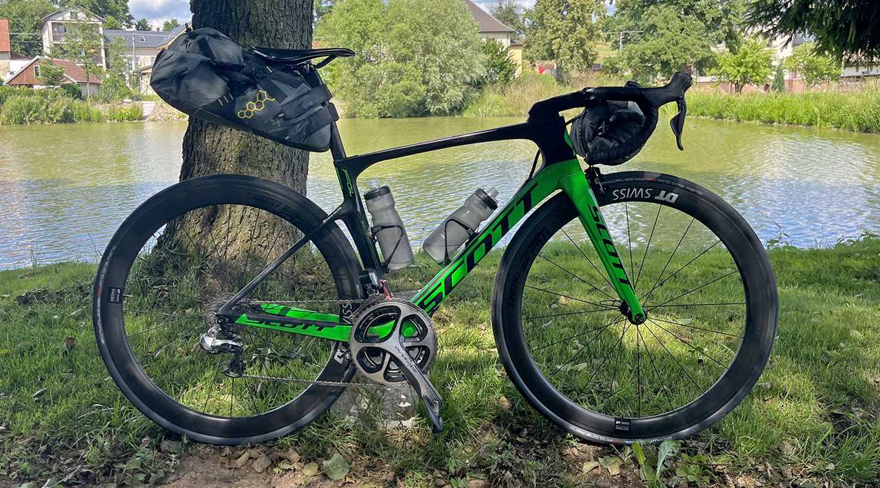Schwalbe Pro One Aero front-specific & rear-specific aerodynamic racing TT road bike tires, testing