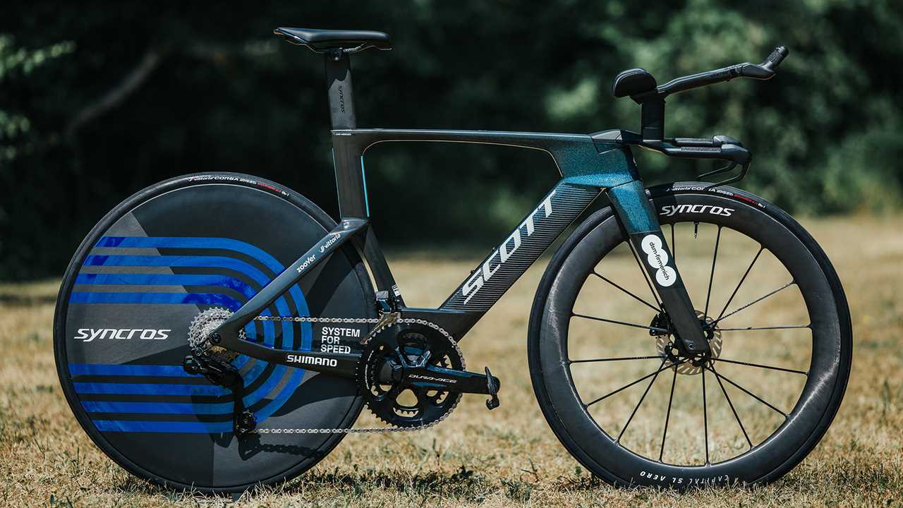 Syncros Capital SL TT Disc, full-carbon monocoque road time trial wheels for DSM, photo by El Toro Media, Scott Plasma RC TT bike