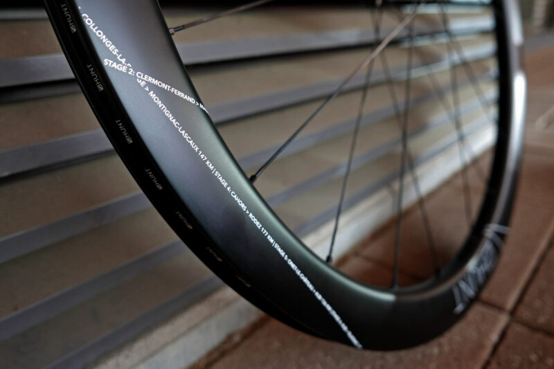Limited Team Edition Hunt x Team COOP-Hitec 44 Aerodynamicist carbon wheels, detail