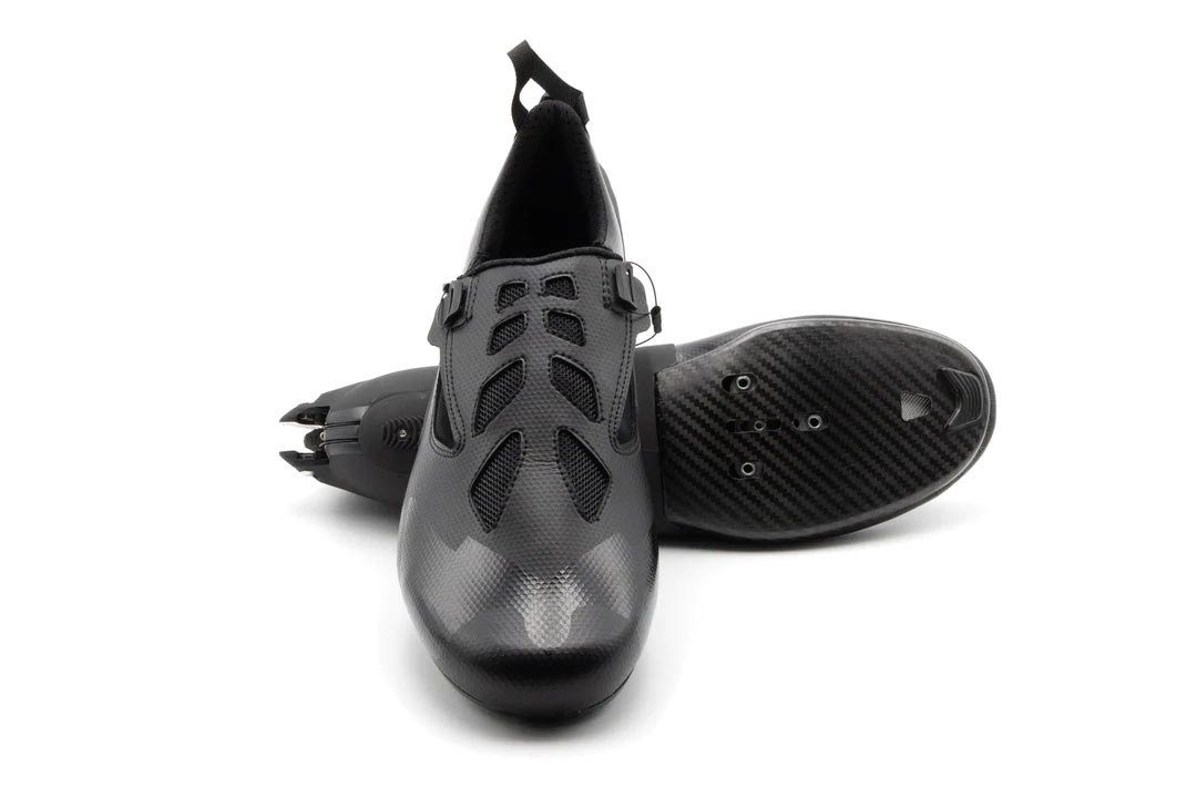 velovetta monarch aero road bike and triathlon cycling shoes