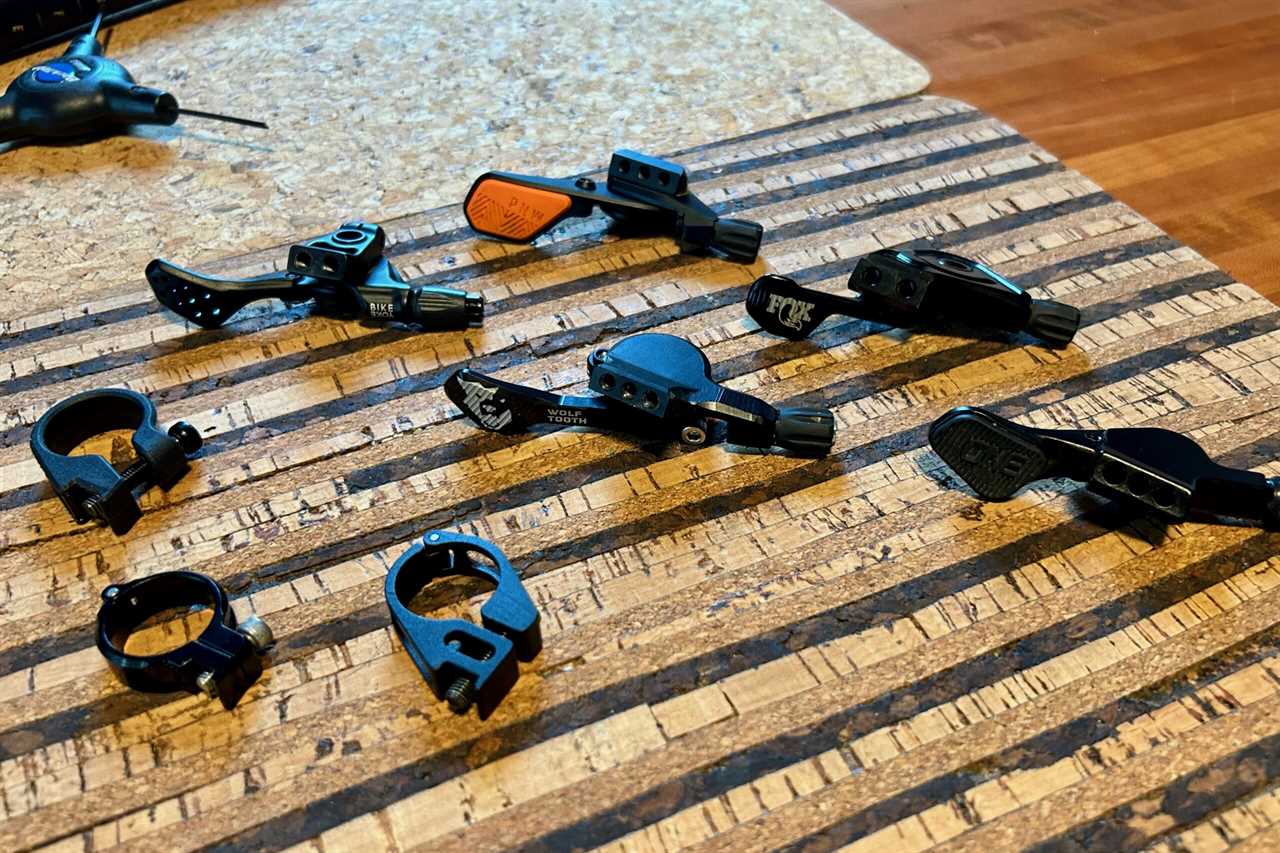 Dropper post remote levers