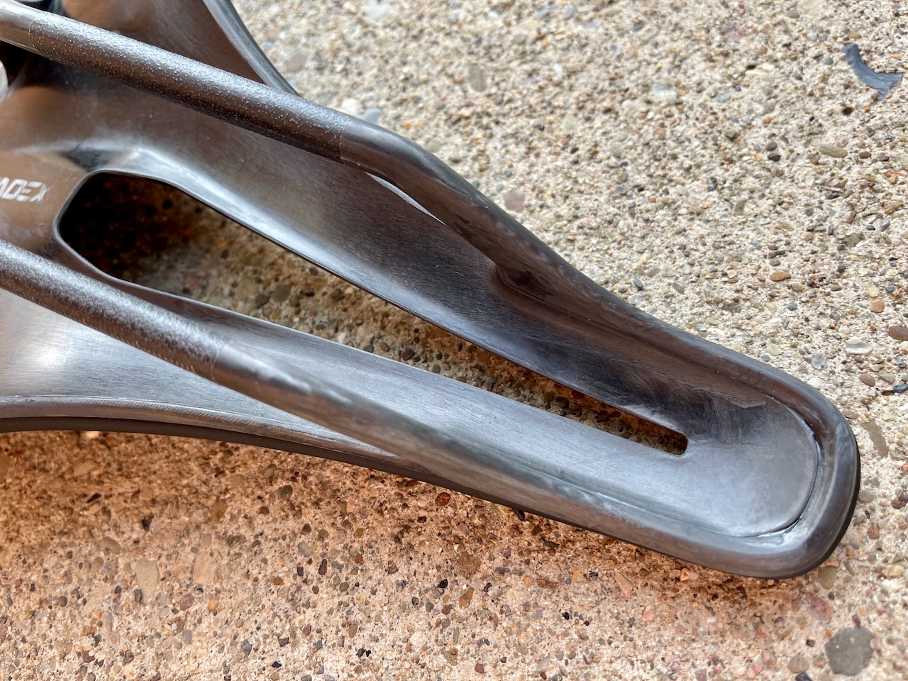 CADEX Amp saddle review close up carbon