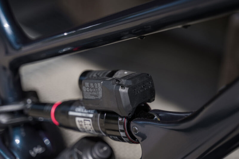 yt capra uncaged 12 flight attendant enduro bike shock module