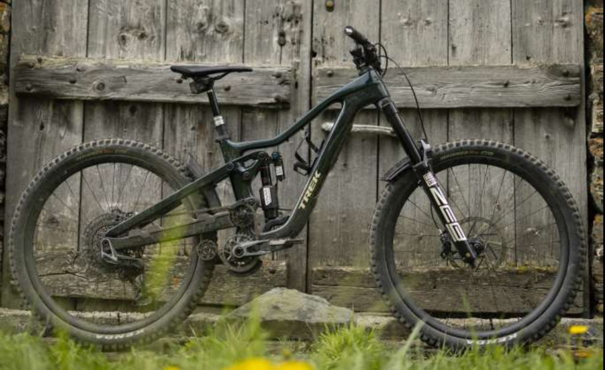2024 Trek Slash, small frame