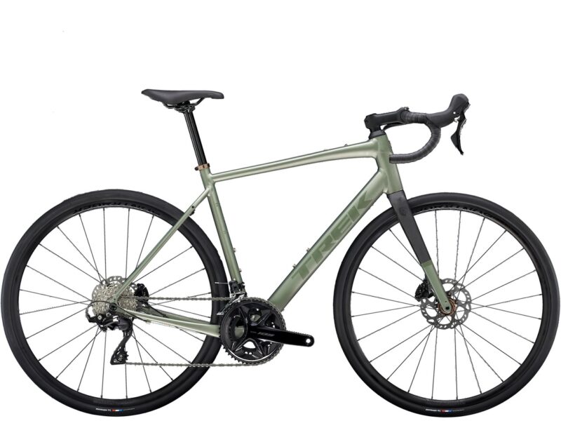The All-New Trek Domane AL Gen 4 Gets a Half-Pound Lighter with More Room for Tires
