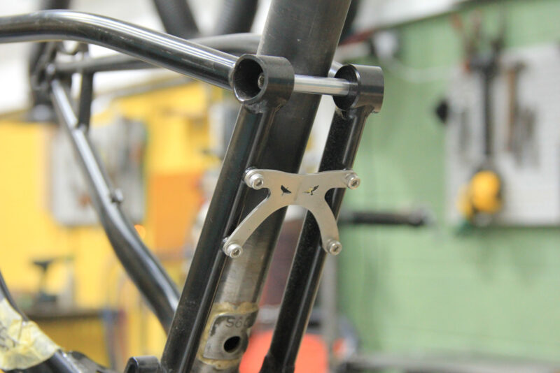 v3 starling test frame efbe tri-tested brace plate swingarm