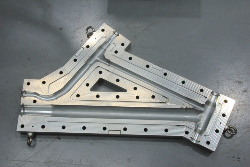 starling cycles carbon fiber mold thermoplastic prototype emtb
