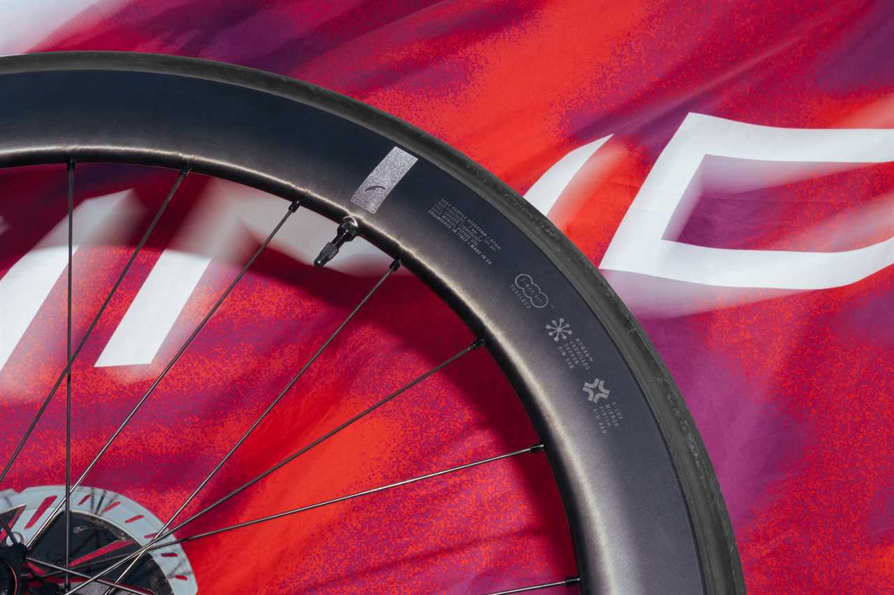 Fulcrum Wind 42mm & 57mm affordable wide European aero carbon all road wheels, photo by Chiara Redaschi, rim detail