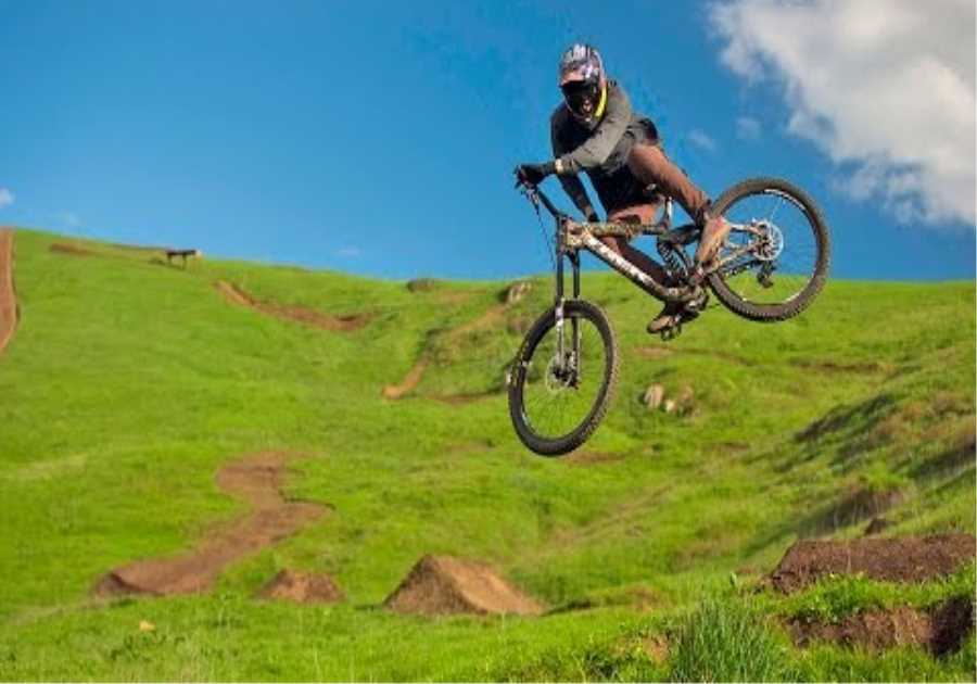 Capturing the Most Amazing MTB Shot Ever
