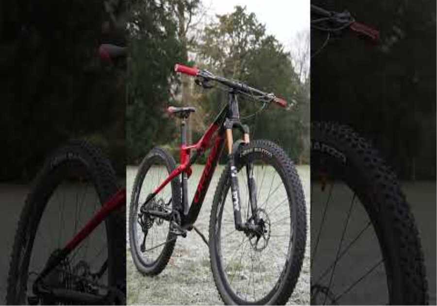 Winter Frost Mountain Bike Photography! 📸❄️