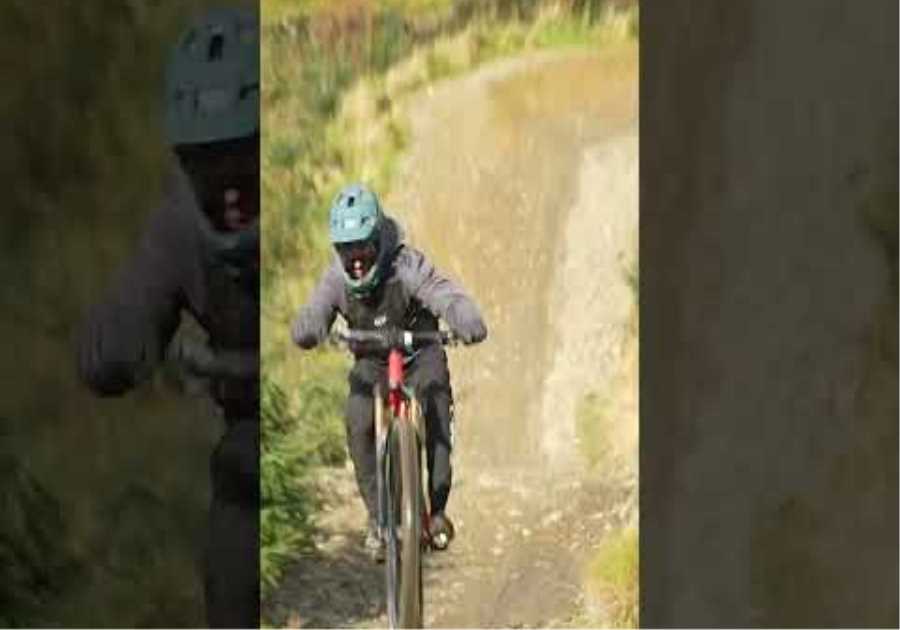 Train Of World Cup DH Racers Spotted At Dyfi! 🚵💨